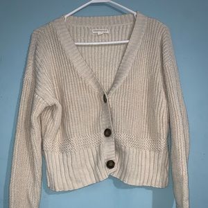 Creme sweater